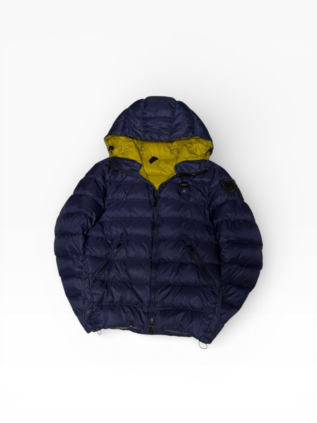 Blauer Pufferjacke