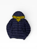 Blauer Pufferjacke