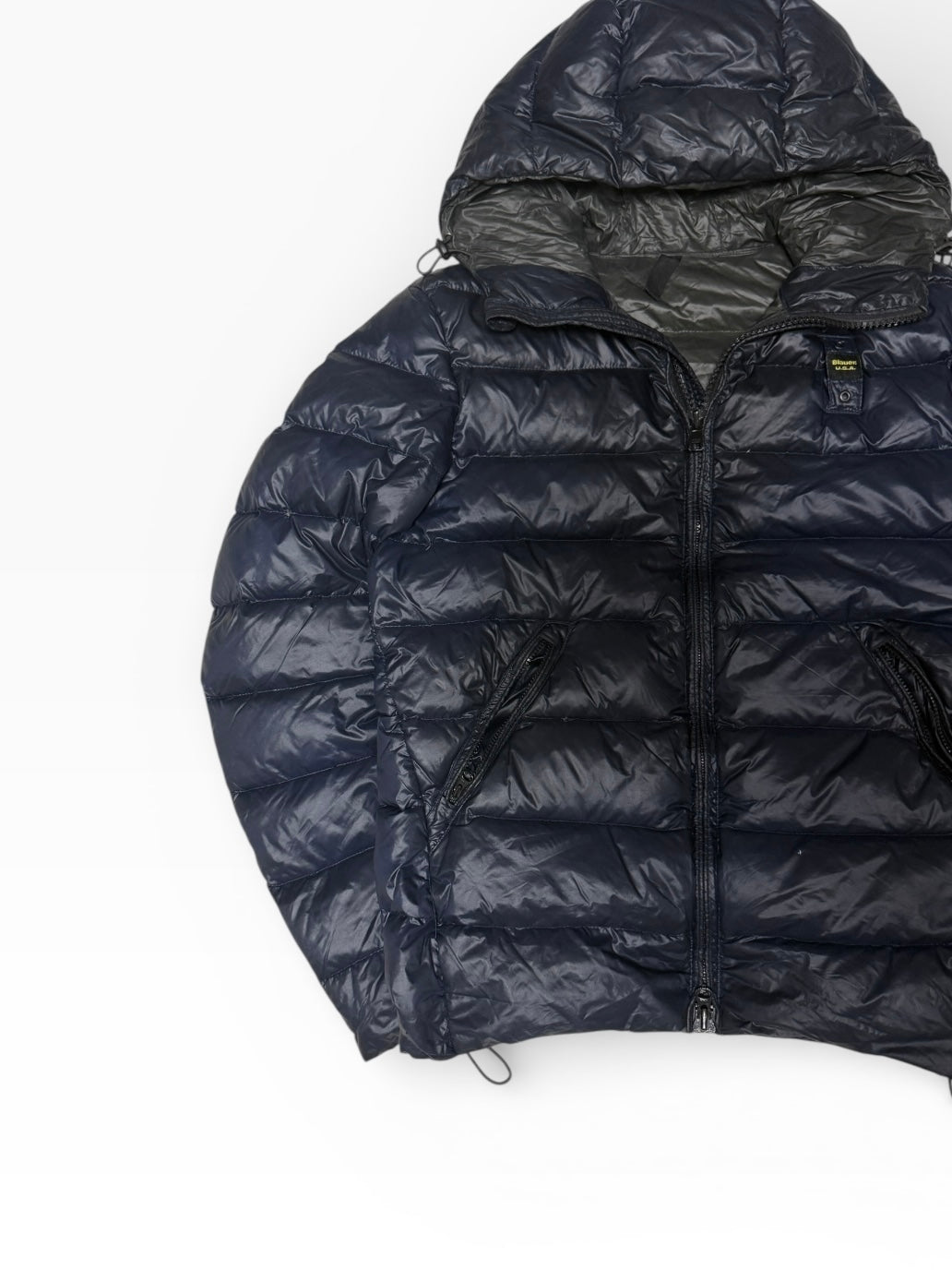 Blauer Pufferjacke