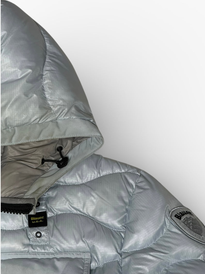 Blauer Pufferjacke Hellblau