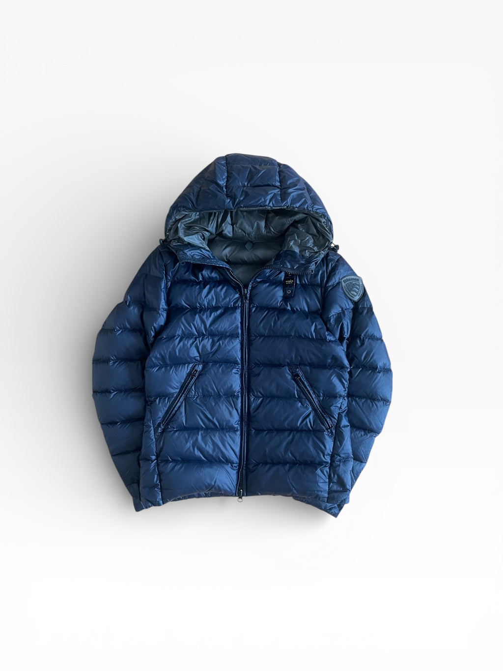 Blauer Pufferjacke